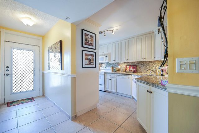 2951 NW 46th Avenue 310, Lauderdale Lakes, FL 33313