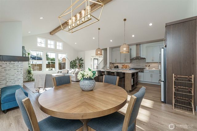 800 E 37th Street, Vancouver, WA 98663