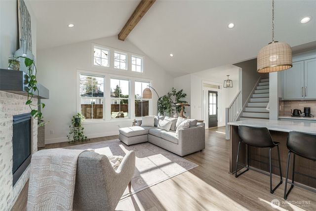 800 E 37th Street, Vancouver, WA 98663