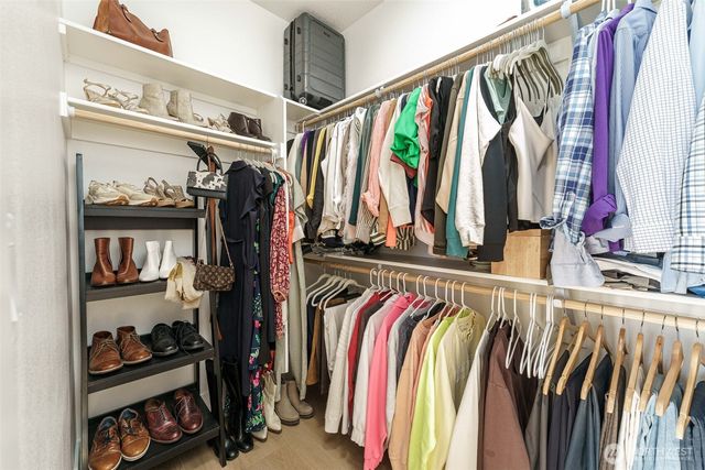 800 E 37th Street, Vancouver, WA 98663