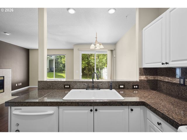 10400 Ne 82ND Ave 15, Vancouver, WA 98662
