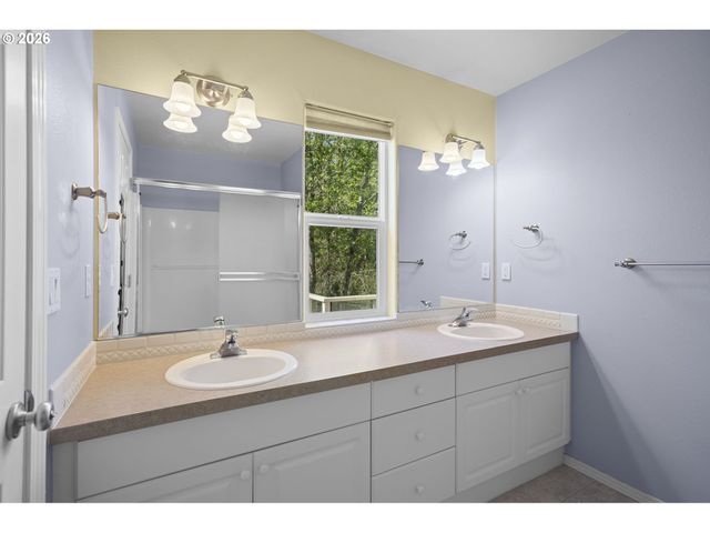 10400 Ne 82ND Ave 15, Vancouver, WA 98662