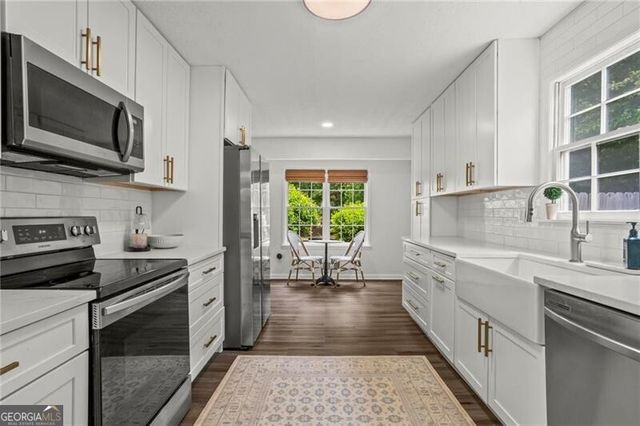 2370 Holly Springs Road NE, Marietta, GA 30062