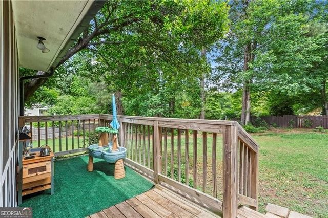 2370 Holly Springs Road NE, Marietta, GA 30062