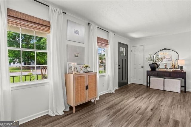 2370 Holly Springs Road NE, Marietta, GA 30062
