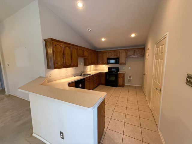 6437 Regina Drive, Fort Worth, TX 76131