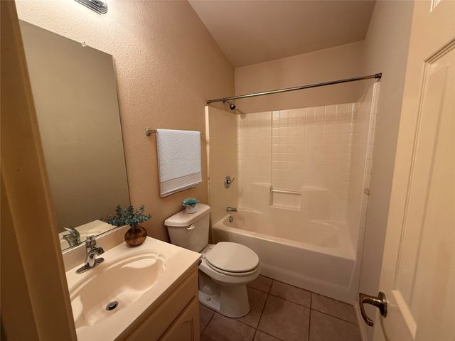 6437 Regina Drive, Fort Worth, TX 76131
