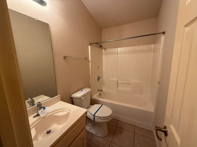 6437 Regina Drive, Fort Worth, TX 76131