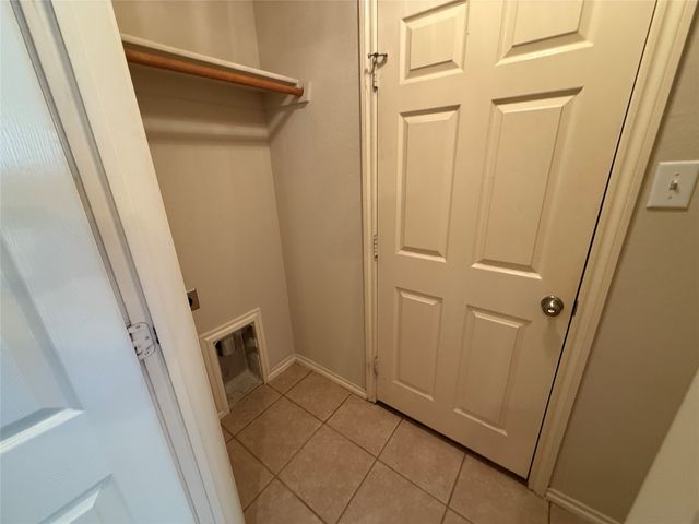 6437 Regina Drive, Fort Worth, TX 76131