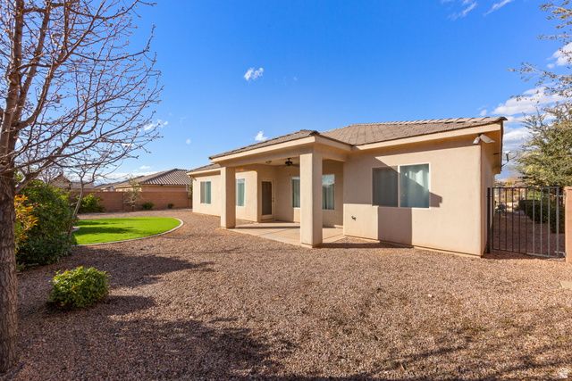 1004 E 3800 S, Washington, UT 84780