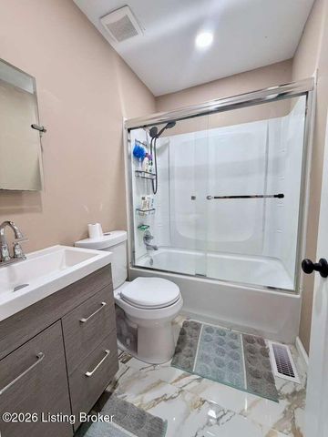 3305 Chinquapin Ln, Louisville, KY 40219