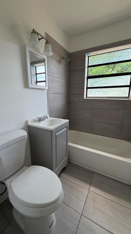 1770 NW 25th Terrace, Fort Lauderdale, FL 33311