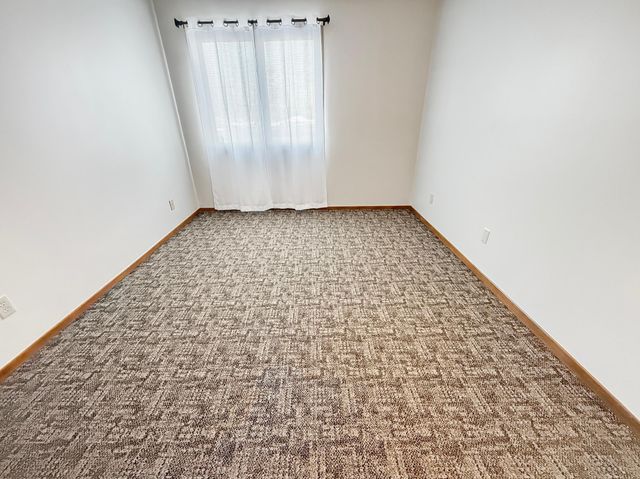 7624 157th Street W 104, Apple Valley, MN 55124