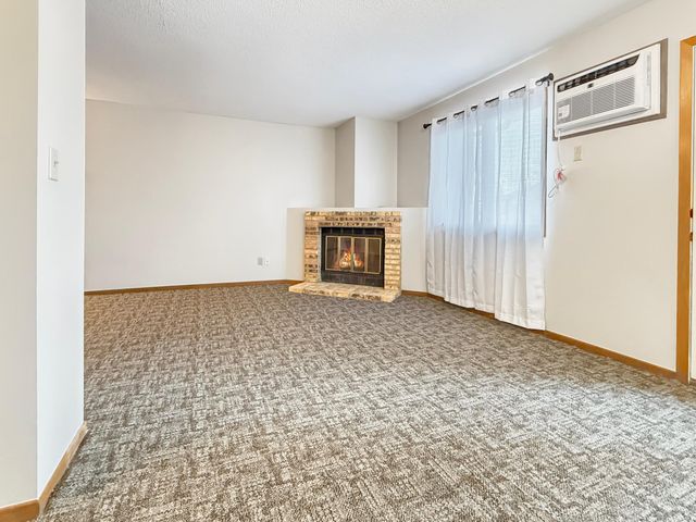 7624 157th Street W 104, Apple Valley, MN 55124