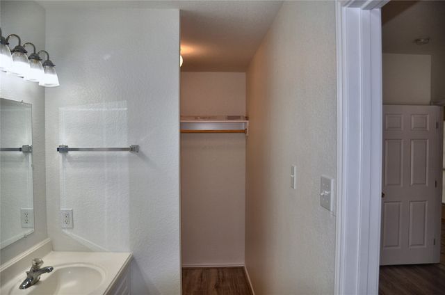 1011 Waterview Drive, Little Elm, TX 75068