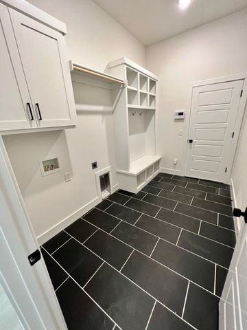 6207 SW Luna Lane, Bentonville, AR 72713