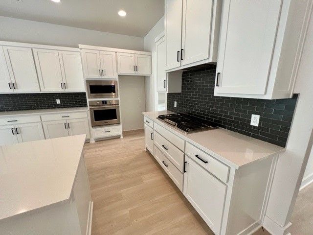 6207 SW Luna Lane, Bentonville, AR 72713