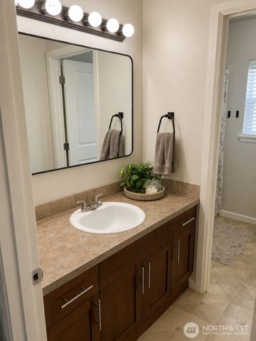 18502 104th Street Ct E, Bonney Lake, WA 98391