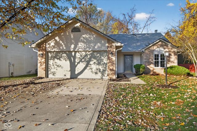 12126 Blue Springs Lane, Fishers, IN 46037