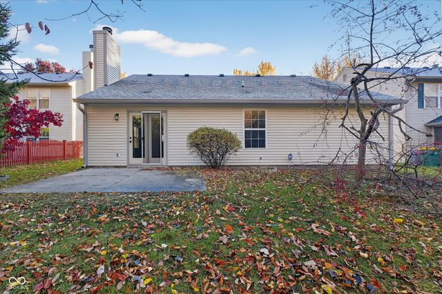 12126 Blue Springs Lane, Fishers, IN 46037