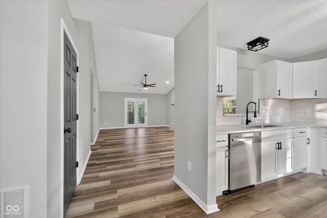 12126 Blue Springs Lane, Fishers, IN 46037