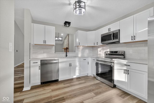 12126 Blue Springs Lane, Fishers, IN 46037