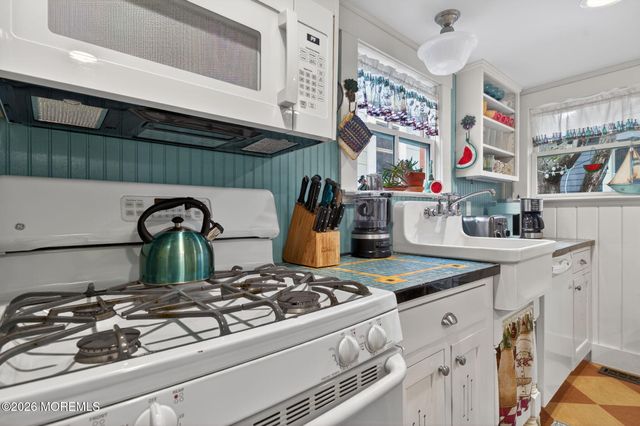 81 Broadway, Ocean Grove, NJ 07756