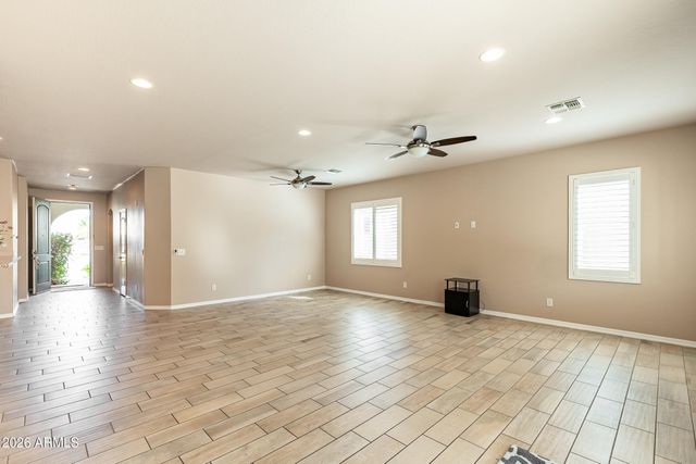 4421 E SAINT JOHN Road, Phoenix, AZ 85032