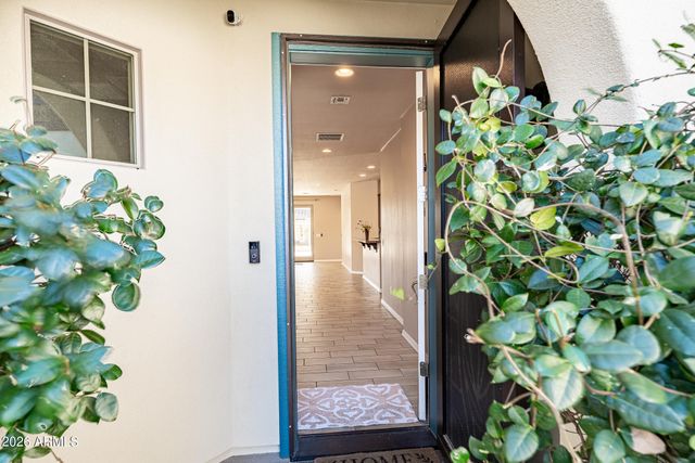 4421 E SAINT JOHN Road, Phoenix, AZ 85032