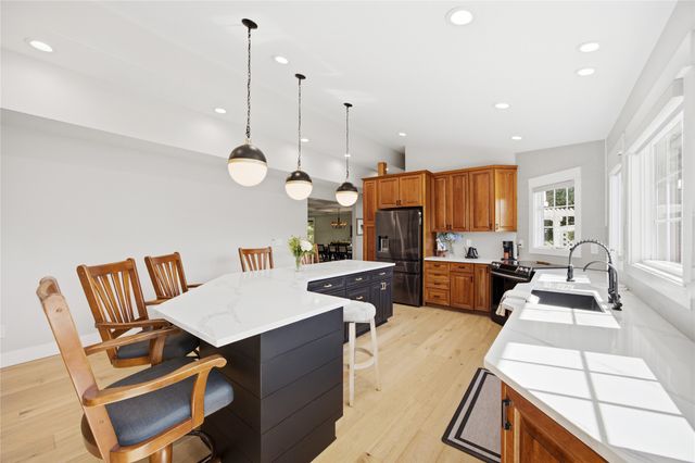 33205 Fox Creek Drive, Waukee, IA 50263