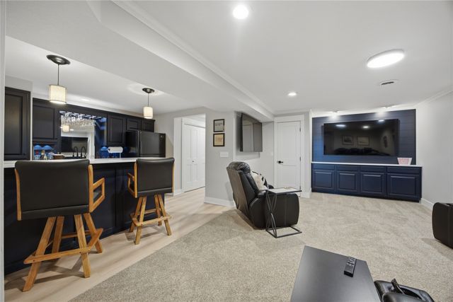 33205 Fox Creek Drive, Waukee, IA 50263
