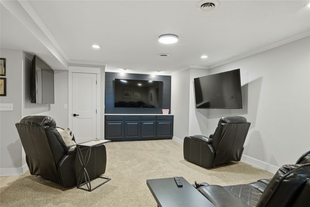 33205 Fox Creek Drive, Waukee, IA 50263