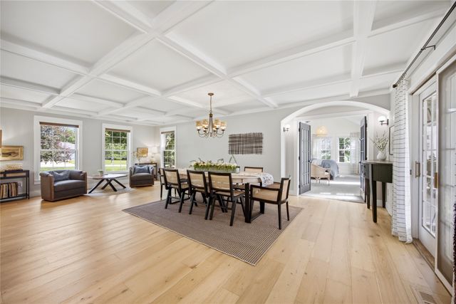 33205 Fox Creek Drive, Waukee, IA 50263