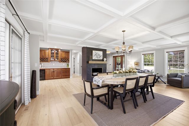 33205 Fox Creek Drive, Waukee, IA 50263
