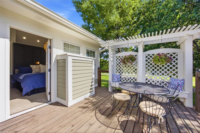 33205 Fox Creek Drive, Waukee, IA 50263