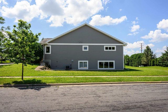 2102 Talc Trail, Madison, WI 53719