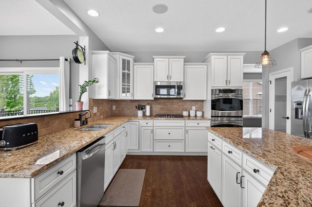 3671 Pointe Pass NW, Prior Lake, MN 55372