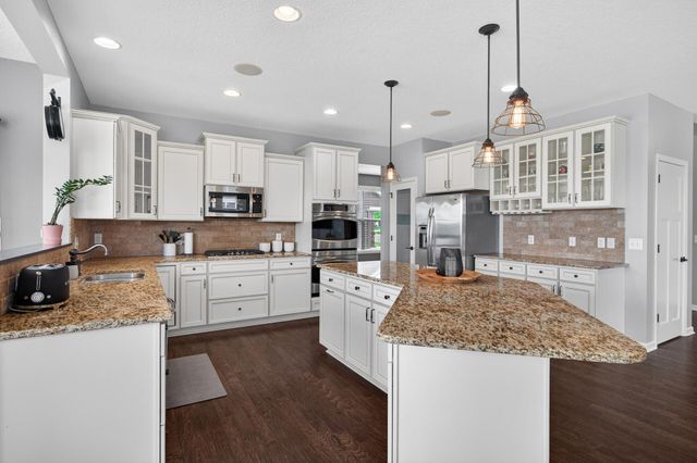 3671 Pointe Pass NW, Prior Lake, MN 55372