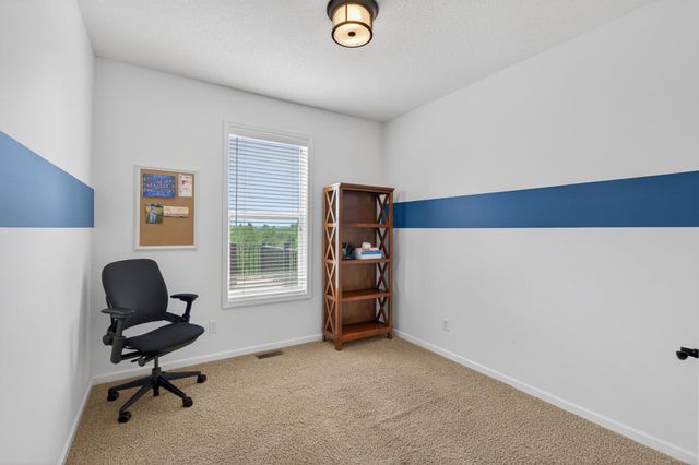 3671 Pointe Pass NW, Prior Lake, MN 55372