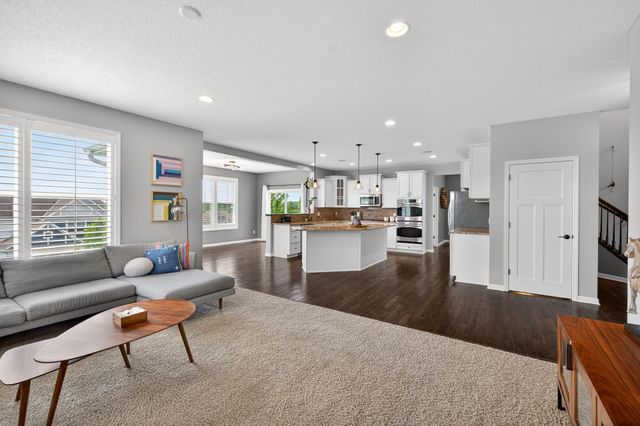 3671 Pointe Pass NW, Prior Lake, MN 55372