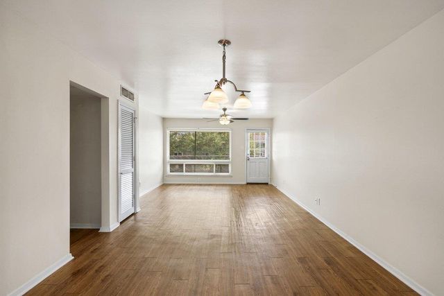 1210 Windsor RD 209, Austin, TX 78703