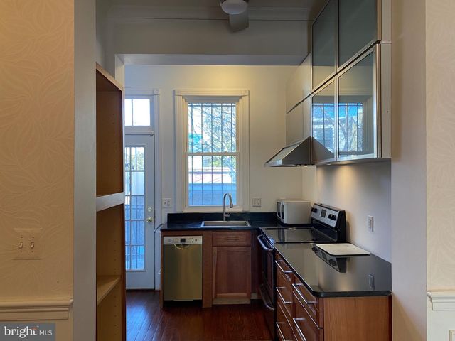 630 C ST SE, Washington, DC 20003