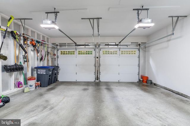 15120 WETHERBURN DR, Centreville, VA 20120