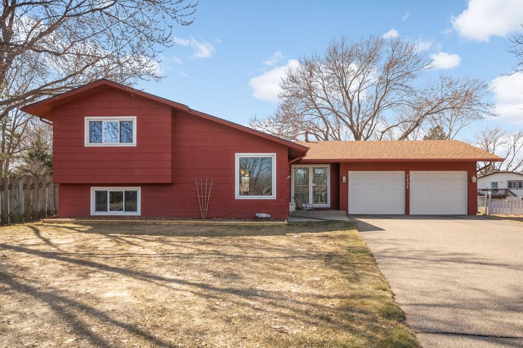 7808 Idaho Lane N, Brooklyn Park, MN 55445