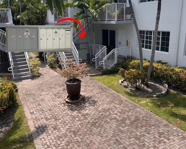 9260 Bay Harbor Terrace 22, Bay Harbor Islands, FL 33154