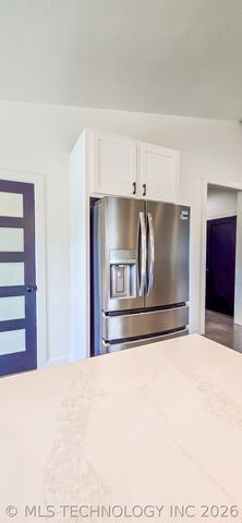 8464 Reagan Drive, Eufaula, OK 74432