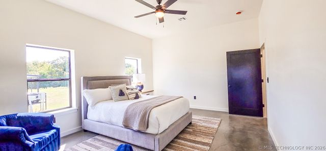 8464 Reagan Drive, Eufaula, OK 74432