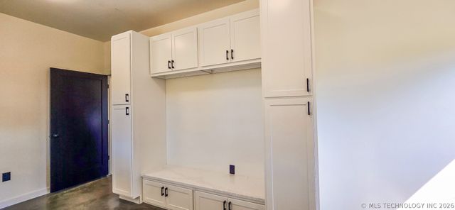 8464 Reagan Drive, Eufaula, OK 74432