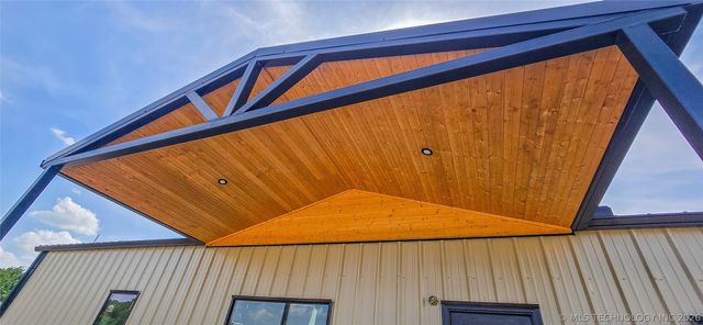 8464 Reagan Drive, Eufaula, OK 74432