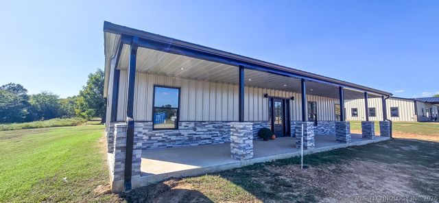 8464 Reagan Drive, Eufaula, OK 74432
